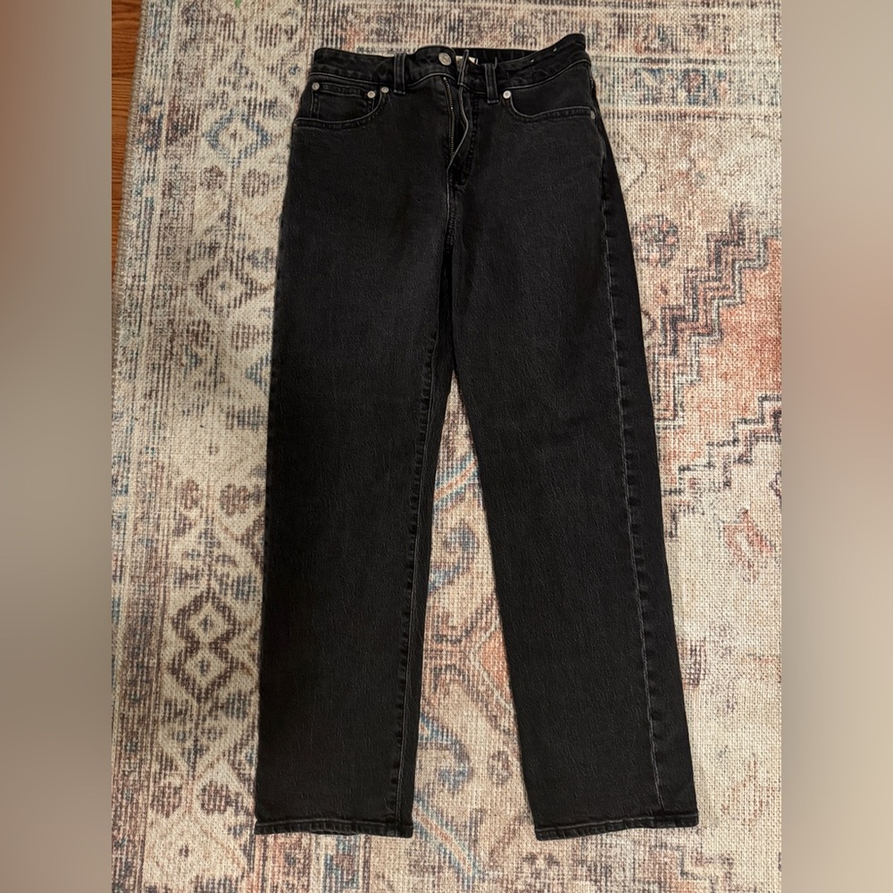Madewell Women’s Black Curvy 90s Straight Jeans
